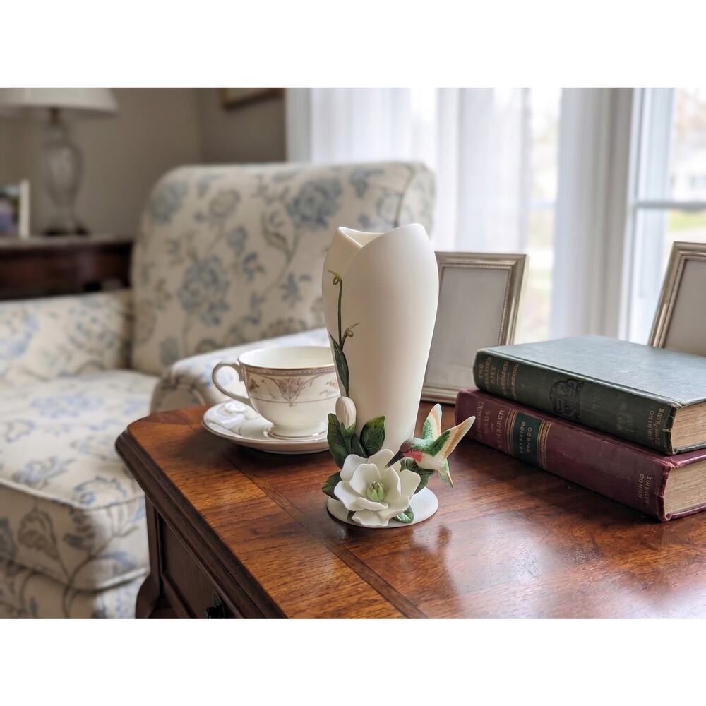 Vintage Hummingbird Magnolia Porcelain Vase 3D Ceramic Flower Bird 6 Inch